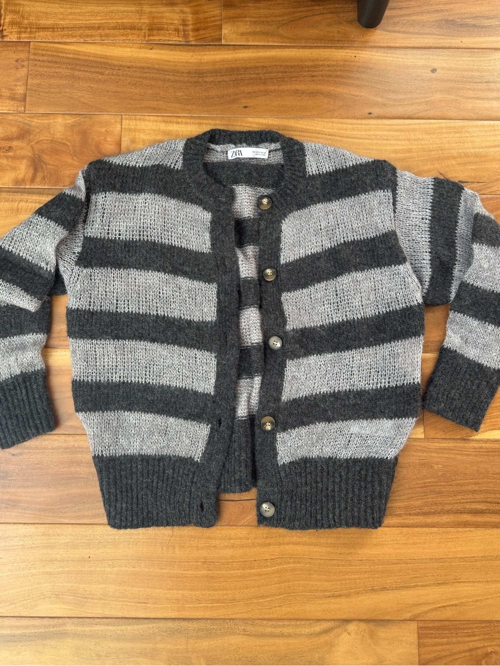Zara knit cardigan - Picture 1 of 3